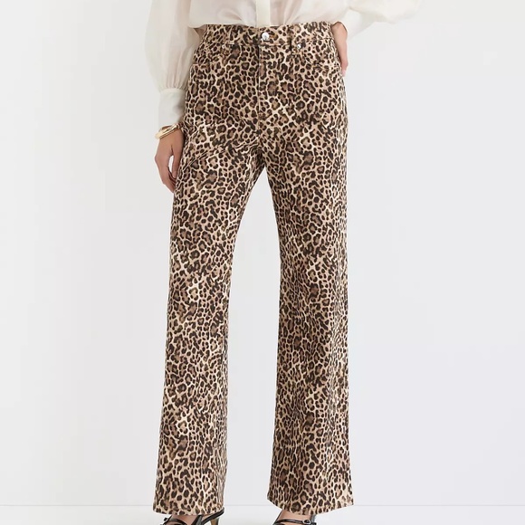 Petite High Rise Wide Leg Jeans in Leopard Print - Picture 3 of 10